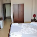 Maestral Hotel