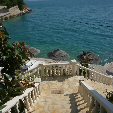Maestral Hotel
