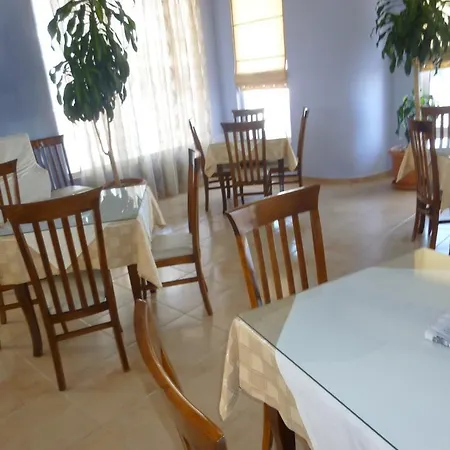 Hotell Hotel Maestral 3*