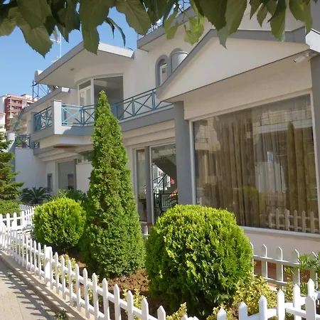 Hotel Maestral 3*