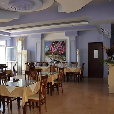 Hotel Maestral