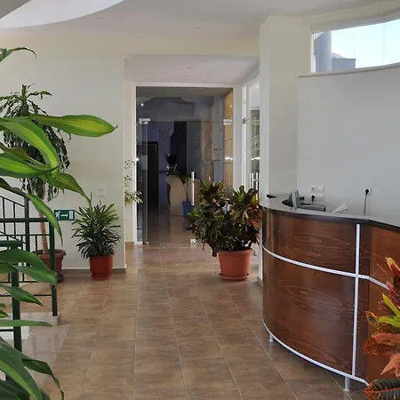 Maestral Hotel