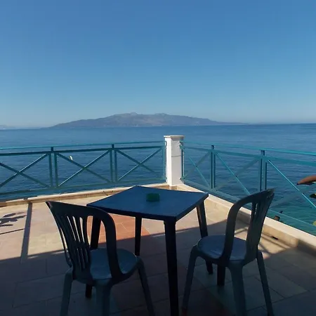 Hotell Hotel Maestral 3*