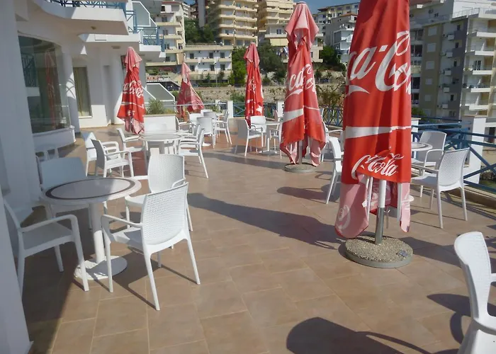 Maestral فندق 3*