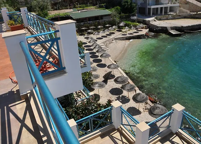 فندق Maestral 3*