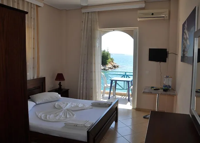 Hotel Maestral 3* Sarande