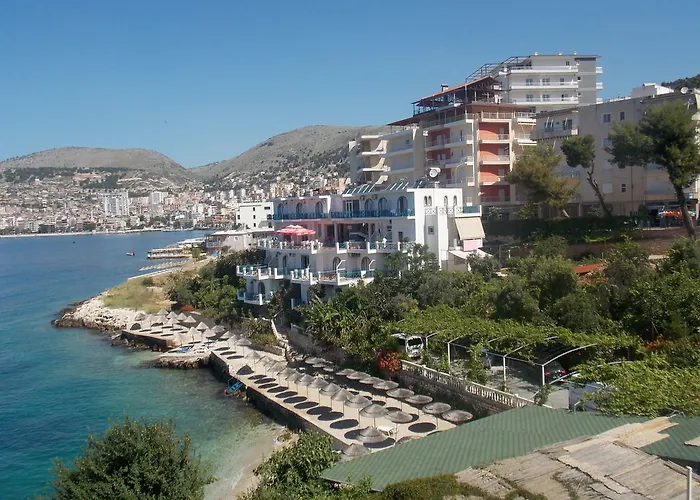 Maestral فندق 3*